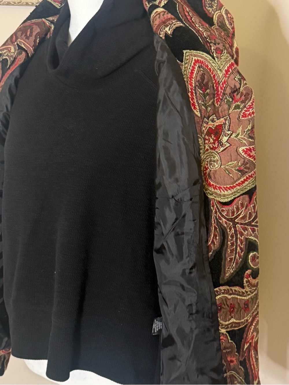 Harve Benard Black Paisley Jacket with Red and Brown Accents - Picture 5 of 6